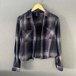Women’s cropped flannel
